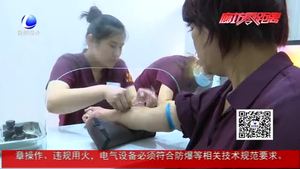 老人再次接受種植牙手術(shù) 牙齒“重生”