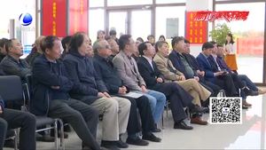 “雙峰青袖”里仁畫會(huì)作品展開幕 作品風(fēng)格多樣 各具意趣