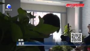 九歲男孩撿廢品“還債” 竟是游戲惹的禍