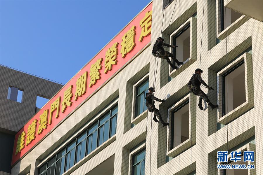 (澳門(mén)回歸20周年)(1)八一軍旗耀濠江——中國(guó)人民解放軍進(jìn)駐澳門(mén)20周年紀(jì)實(shí)