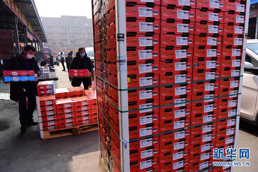 （聚焦疫情防控·圖文互動(dòng)）（2）吃的東西充足，做點(diǎn)花樣菜吧！——中部地區(qū)最大農(nóng)產(chǎn)品批發(fā)市場(chǎng)見聞 