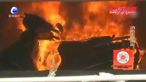 核載30人實(shí)載49人 超員客車(chē)被查獲